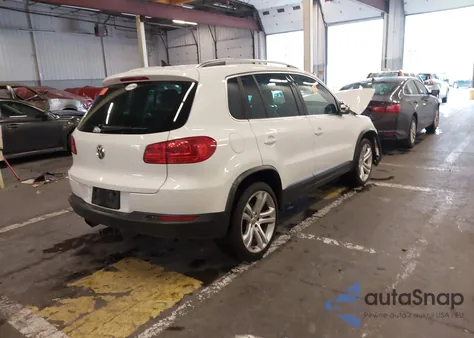 2012 Volkswagen Tiguan Sel z USA, uszkodzony, nr VIN WVGBV7AX0CW548611